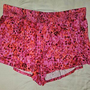 Terra & Sky Plus Size Pink Animal Print Shorts